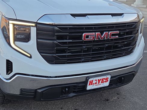 Used 2024 GMC Sierra 1500 Pro w/ Pro Value Package AWD/4WD image 6