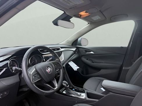 Used 2022 Buick Encore GX Select w/ Sport Touring Package FWD image 13