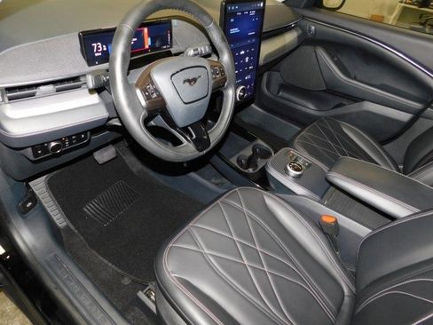 Used 2023 Ford Mustang Mach-E Select image 14