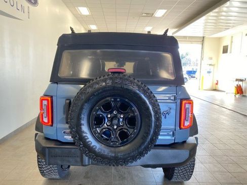 Used 2023 Ford Bronco Wildtrak image 7