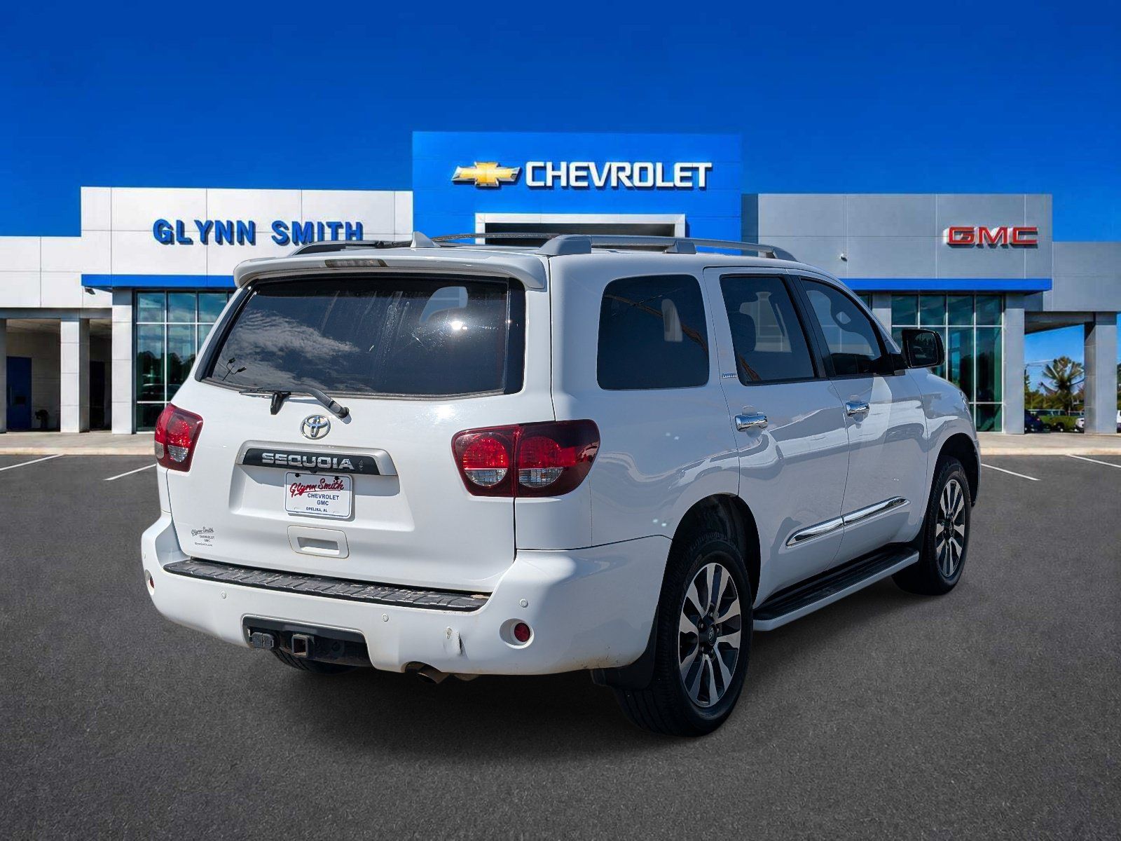 Used 2020 Toyota Sequoia Limited w/ Safety & Convenience Package RWD image 7