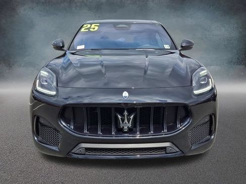 Used 2025 Maserati Grecale Modena AWD/4WD image 2