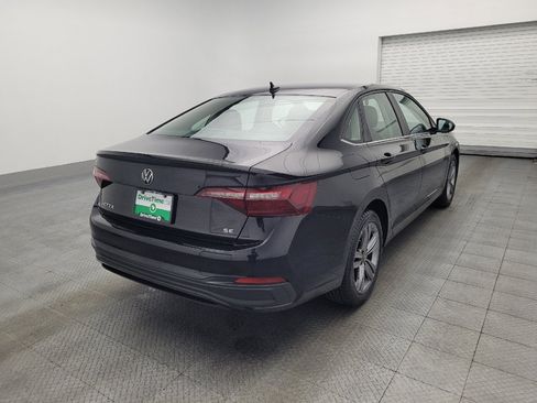 Used 2024 Volkswagen Jetta SE image 9