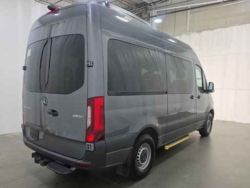 Used 2024 Mercedes-Benz Sprinter 2500 image 2