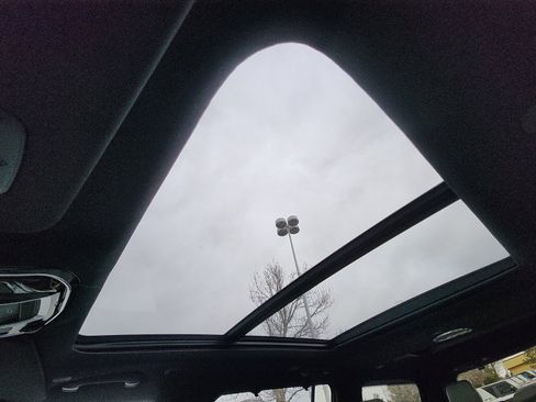 New 2026 Jeep Grand Wagoneer Summit image 33