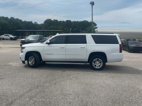 Used 2020 Chevrolet Suburban LT RWD image 4