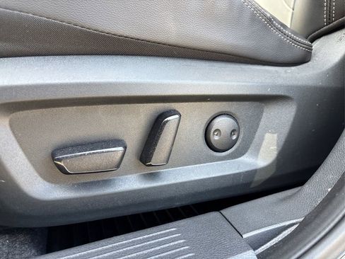 Used 2026 Nissan Rogue SL image 38