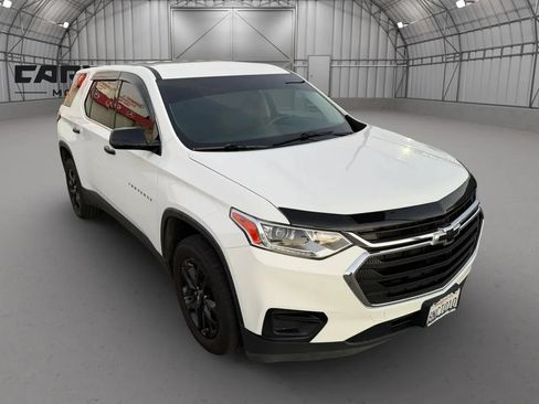 Used 2020 Chevrolet Traverse LS FWD image 14