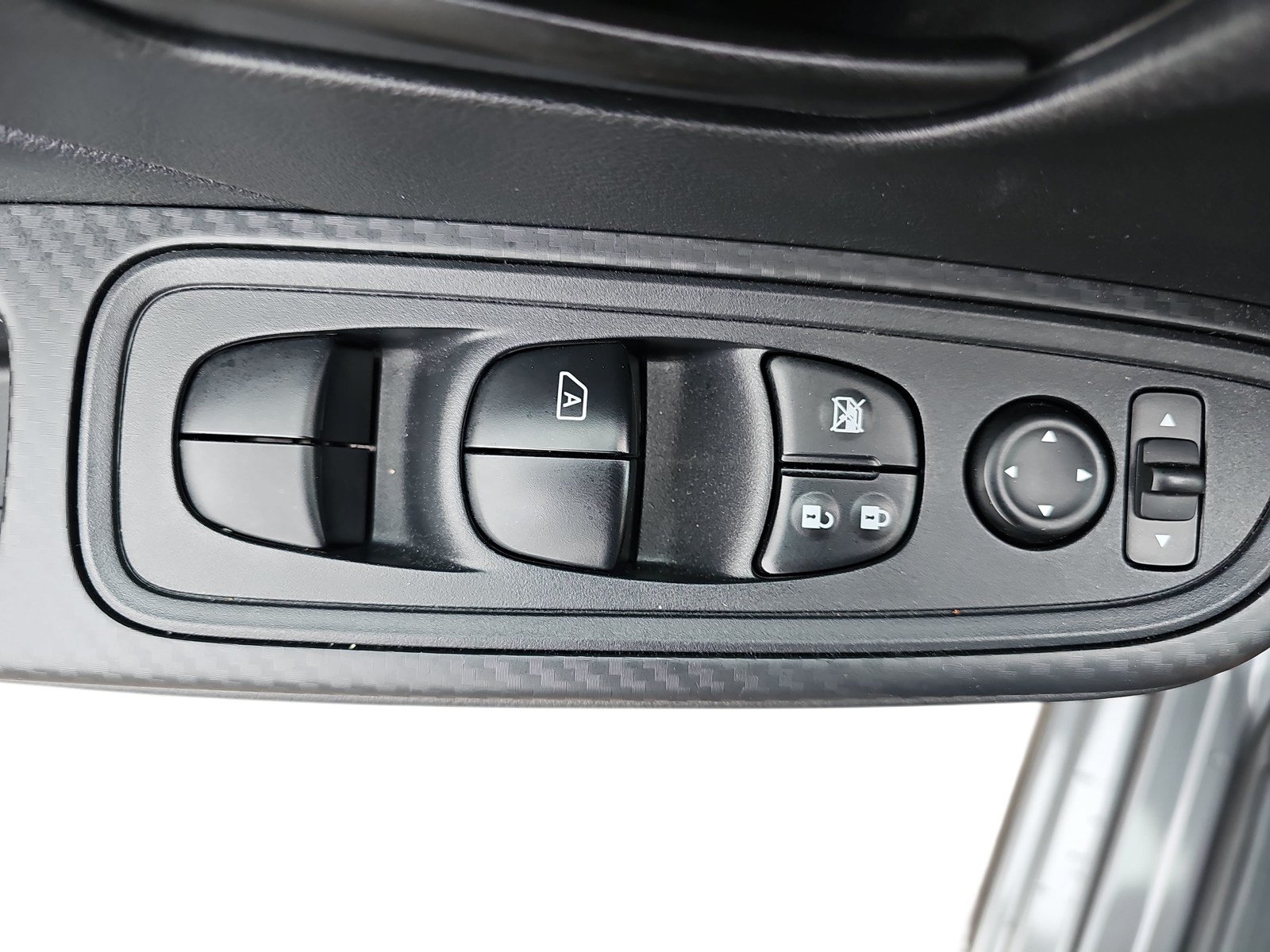 Used 2025 Nissan Versa S w/ Trunk Package FWD image 24