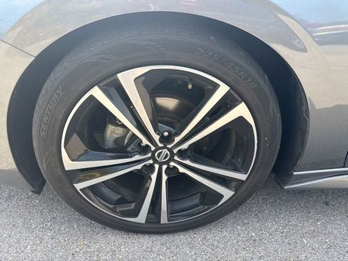 Used 2020 Nissan Sentra SR image 5