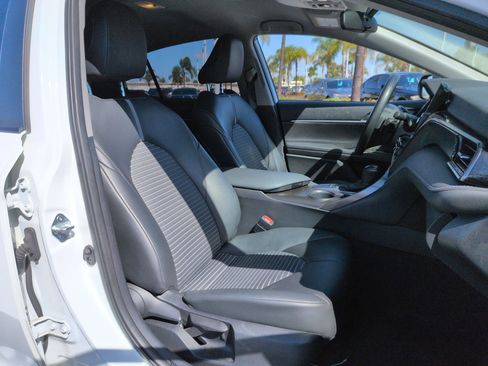 Used 2023 Toyota Camry SE image 31