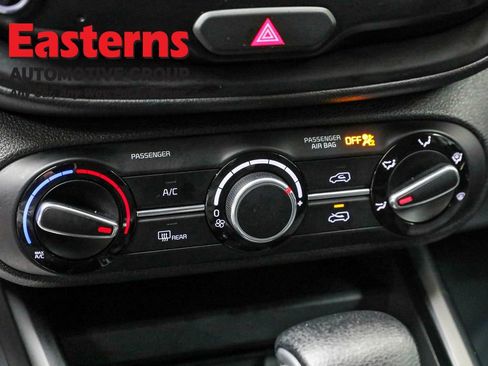 Used 2023 Kia Soul LX w/ LX Technology Package image 20