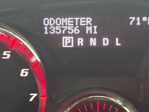 Used 2012 GMC Acadia Denali image 12