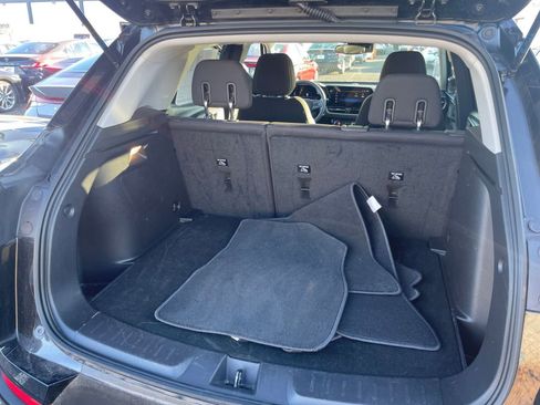 Used 2025 Chevrolet TrailBlazer LT image 29