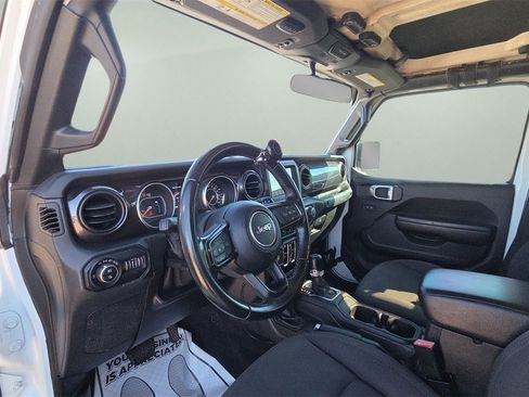 Used 2020 Jeep Gladiator Sport image 20