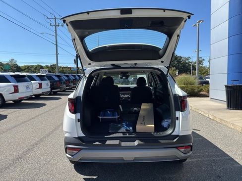 New 2025 Hyundai Tucson SE image 46