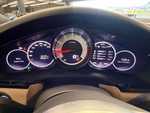 Certified 2022 Porsche Cayenne AWD/4WD image 9