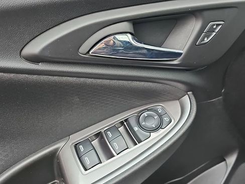 Used 2017 Chevrolet Malibu LS image 22