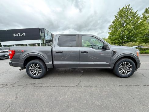 Used 2021 Ford F150 XL w/ STX Appearance Package RWD image 5