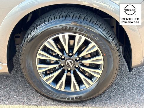 Certified 2024 Nissan Armada SL w/ Midnight Edition Package image 11