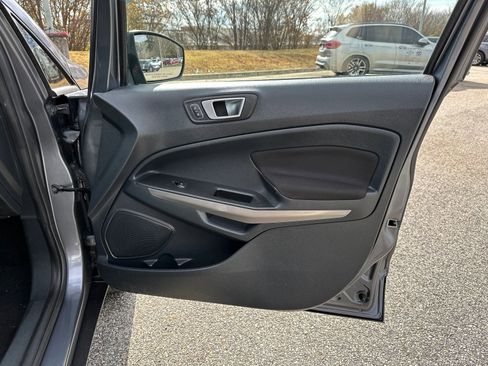 Used 2019 Ford EcoSport SE w/ SE Convenience Package image 14