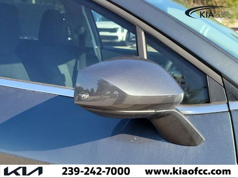 New 2026 Kia Sportage LX FWD image 8