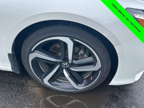 Used 2020 Honda Accord Sport image 3
