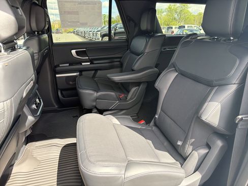 New 2026 Ford Expedition Max Platinum AWD/4WD image 13