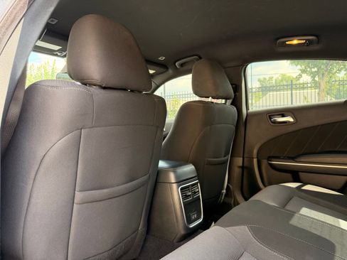 Used 2022 Dodge Charger SXT RWD image 17