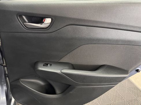 Used 2020 Hyundai Accent SE image 47