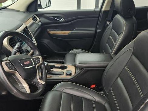 Used 2019 GMC Acadia Denali image 10