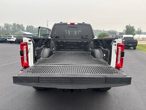 Used 2024 Ford F250 Lariat w/ Sport Appearance Package AWD/4WD image 50