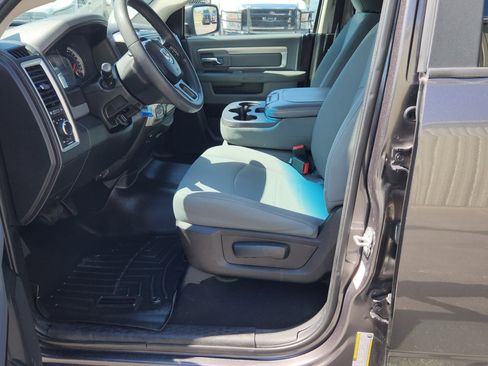 Used 2019 RAM 1500 Classic SLT AWD/4WD image 19