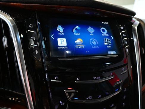 Used 2015 Cadillac Escalade Luxury AWD/4WD image 38