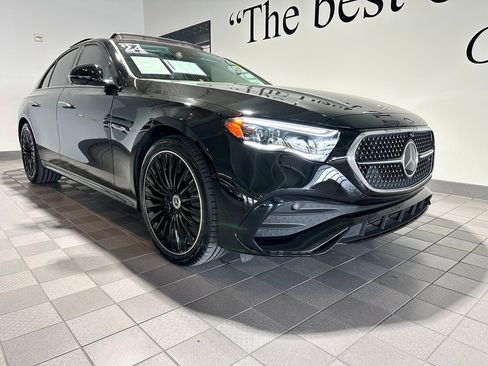 Used 2024 Mercedes-Benz E 350 4MATIC Sedan image 1