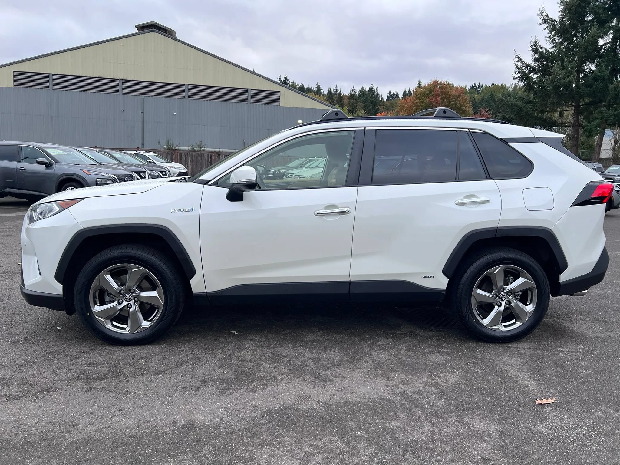 Used 2020 Toyota RAV4 Limited w/ All Weather Liner Package AWD/4WD image 4