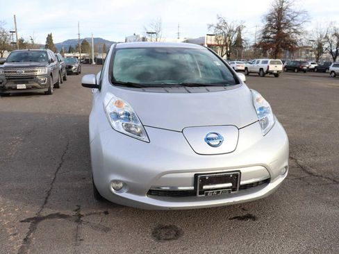 Used 2013 Nissan Leaf SV w/ LED & Quick Charge Pkg image 3
