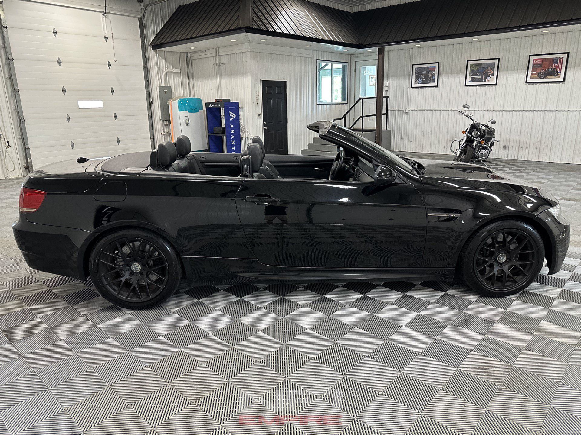 Used 2010 BMW M3 Convertible RWD image 12