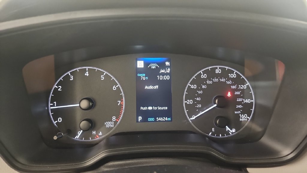 Used 2024 Toyota Corolla LE FWD image 11