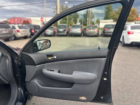Used 2003 Honda Accord EX image 21