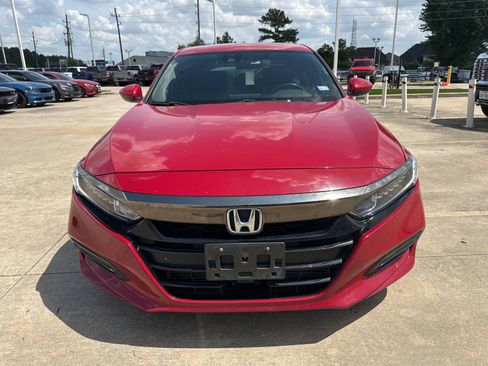 Used 2018 Honda Accord Sport image 6
