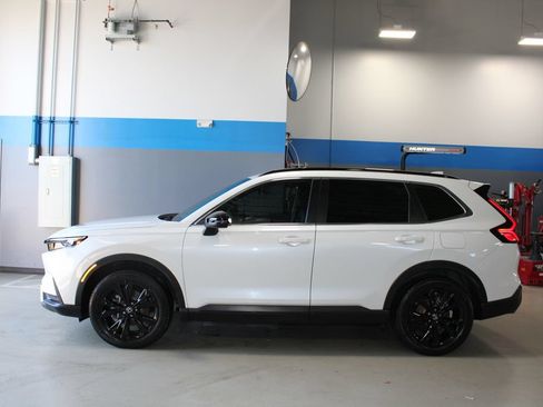 Used 2024 Honda CR-V Sport Touring image 10