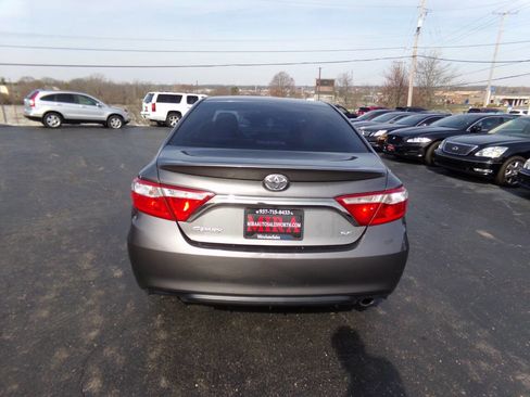 Used 2016 Toyota Camry SE image 44
