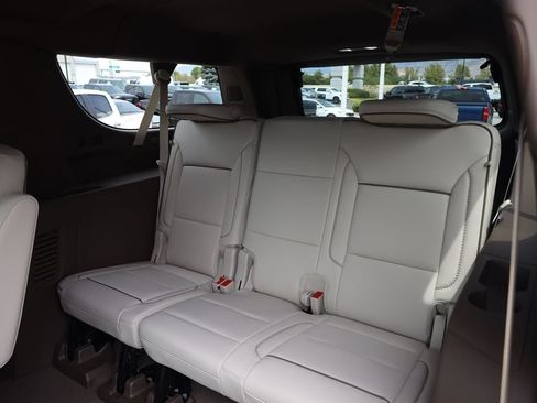 New 2026 GMC Yukon XL Denali AWD/4WD image 18