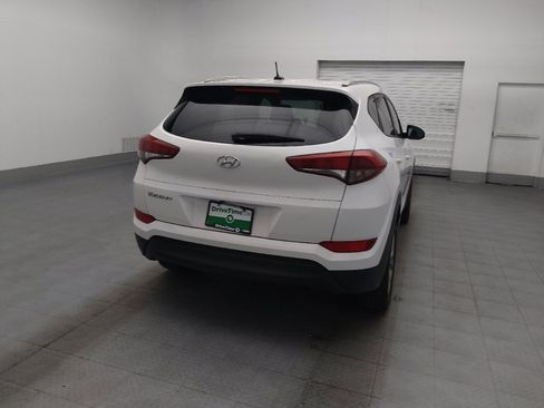 Used 2016 Hyundai Tucson SE w/ Option Group 02 FWD image 7