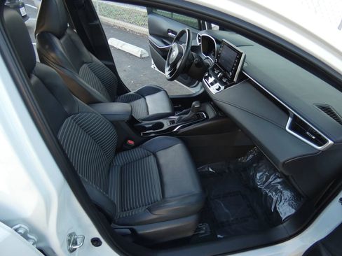 Used 2020 Toyota Corolla XSE image 26