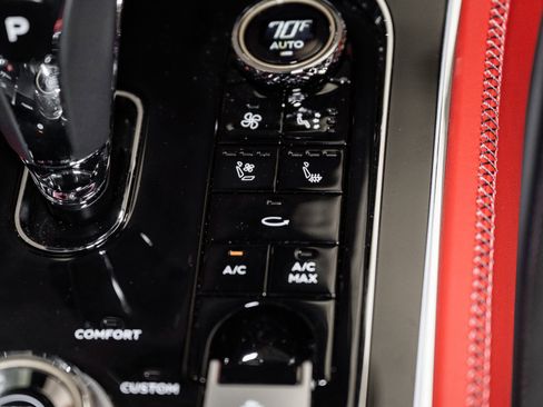 Used 2024 Bentley Continental GT V8 image 36