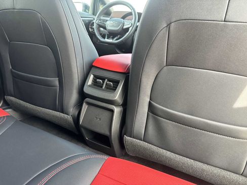 Used 2025 Chevrolet Equinox EV RS FWD image 16
