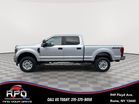 Used 2018 Ford F250 XL w/ STX Appearance Package AWD/4WD image 2