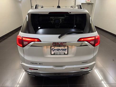 Used 2018 GMC Acadia Denali w/ Technology Package AWD/4WD image 5